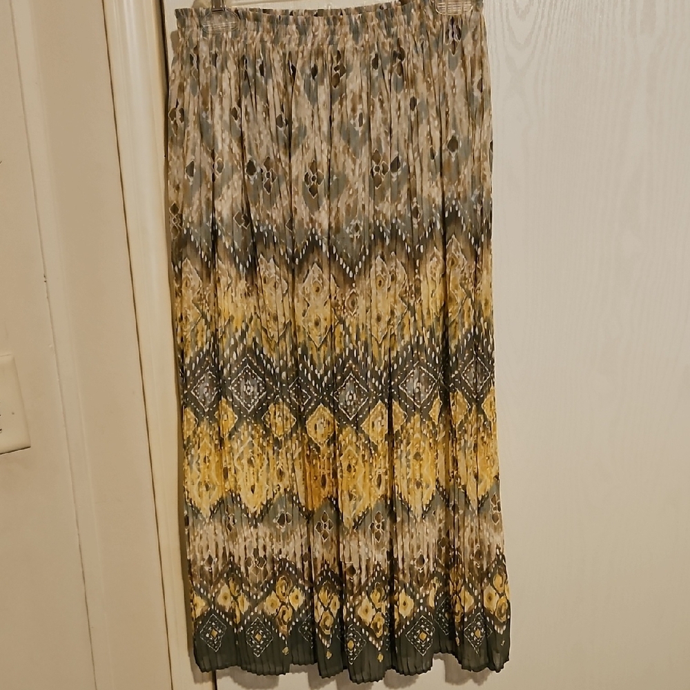 Chic Patterned Midi Skirt in Yellow and Gray